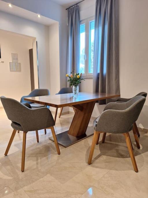 Znjan 50m ----seasun&relax---- Location Apartmán
